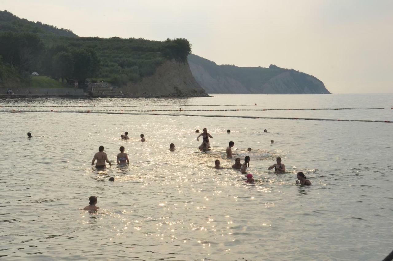 Apartma Ada Izola Bagian luar foto